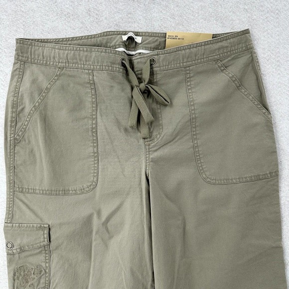 NWT Dockers Drawstring Capri Cargo Pants Womens 14 Olive Green‎ Khaki - Picture 3 of 15